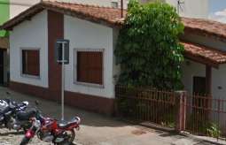  REF: C2095 - Casa em Atibaia/SP  Centro