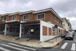 Casa em Atibaia/SP - Jardim Estncia Brasil REF:C1909