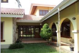 Casa  venda  em Atibaia/SP - Jardim Itaperi REF:C2285