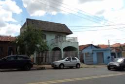 Casa  venda  em Atibaia/SP - Vila Petrpolis REF:C1782