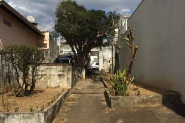 Veja mais Terreno em Atibaia/SP Centro REF: T2277 Terreno em Atibaia/SP Centro REF: T2277