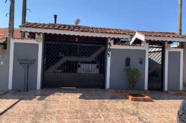 Casa em Atibaia/SP  Jardim dos Pinheiros REF: C2326