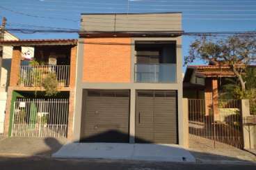 Casa em Atibaia/SP  Jardim Alvin�polis REF: C2343