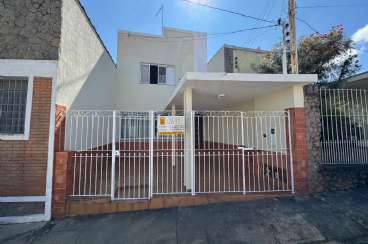 Casa em Atibaia/SP  Centro REF: C2334