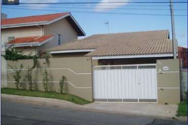 Casa em Atibaia/SP   REF: C872