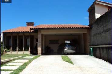 Casa em Atibaia/SP  Loanda REF: C976