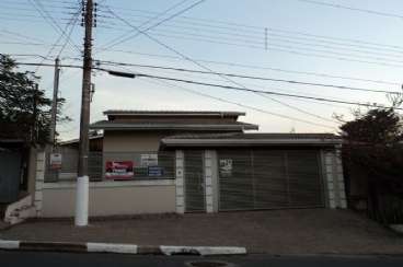 Casa em Atibaia/SP  Jardim dos Pinheiros REF: C1716