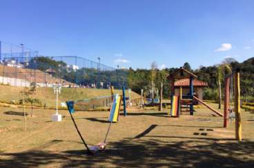 Veja mais Casa em Condomínio/loteamento Fechado em Atibaia/SP Terras de Atibaia REF: C2049 Casa em Condomínio/loteamento Fechado em Atibaia/SP Terras de Atibaia REF: C2049