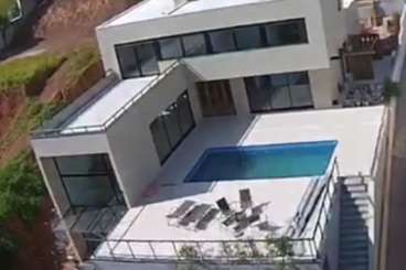 House em Atibaia/SP  Guaxinduva REF: C2086